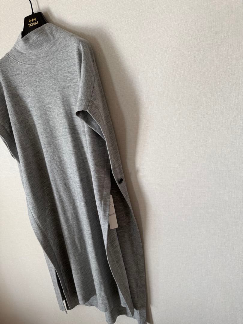 新品タグ付き　GALERIE VIE ニットワンピース