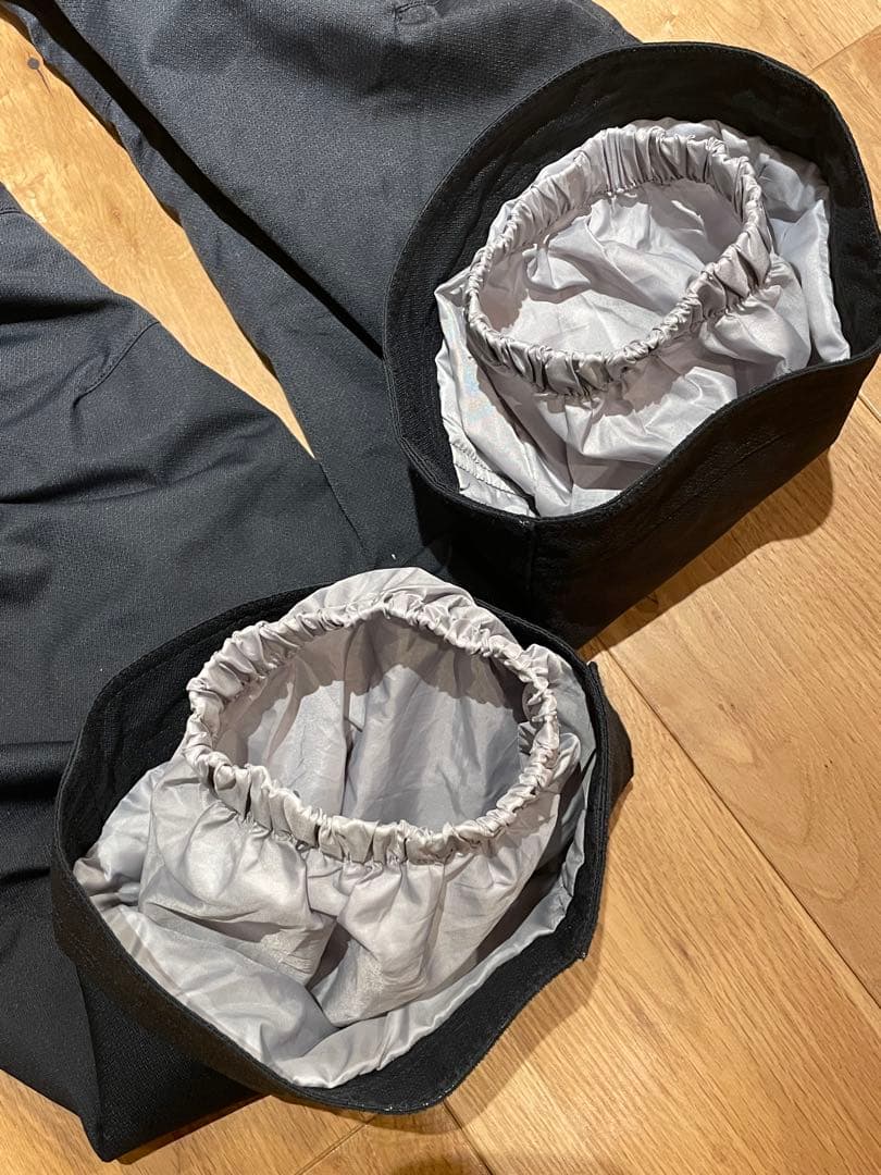 DESCENTE 子ども用　スキーウェア 上下セット　美品　160