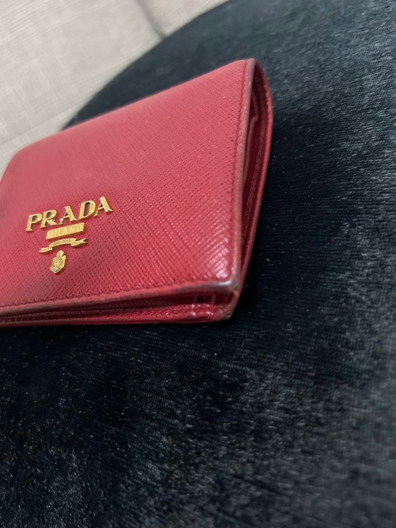 プラダ　ミニ財布