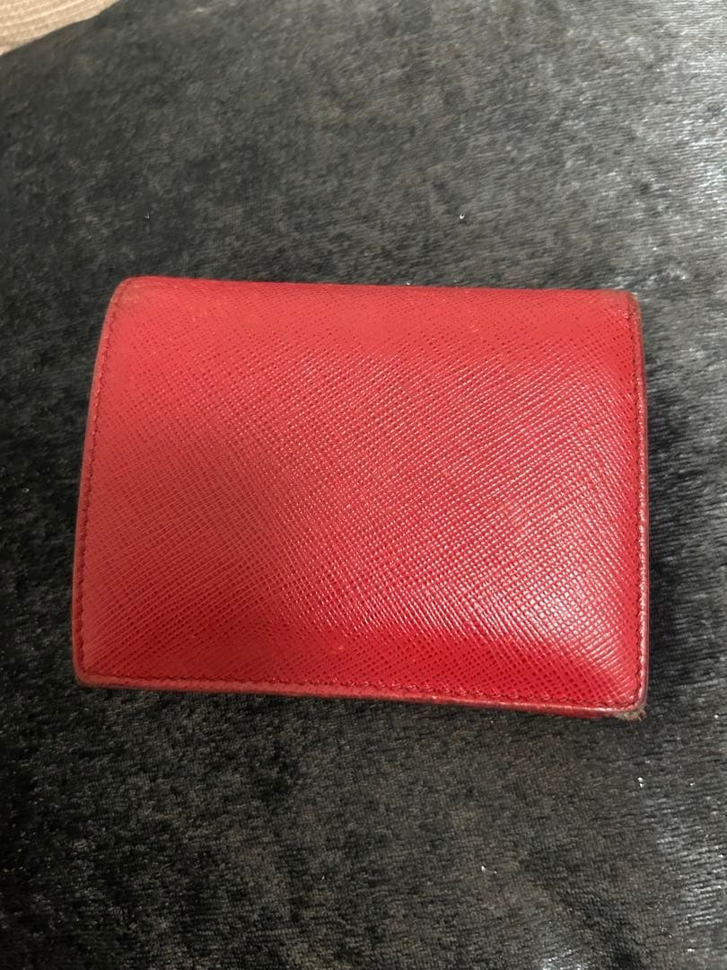 プラダ　ミニ財布