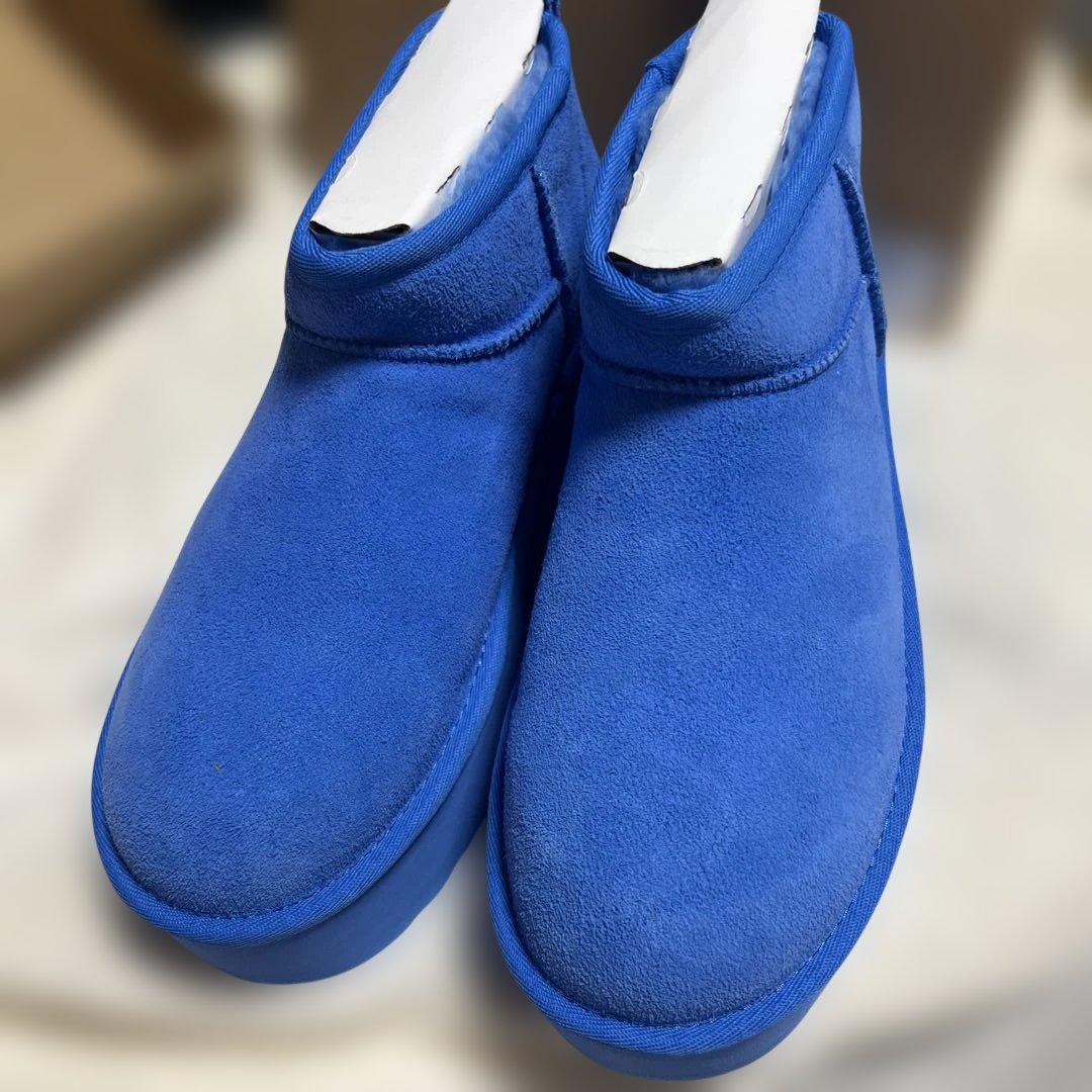 UGG アグ　クラシック ウルトラ ミニ プラット　ムートンブーツ