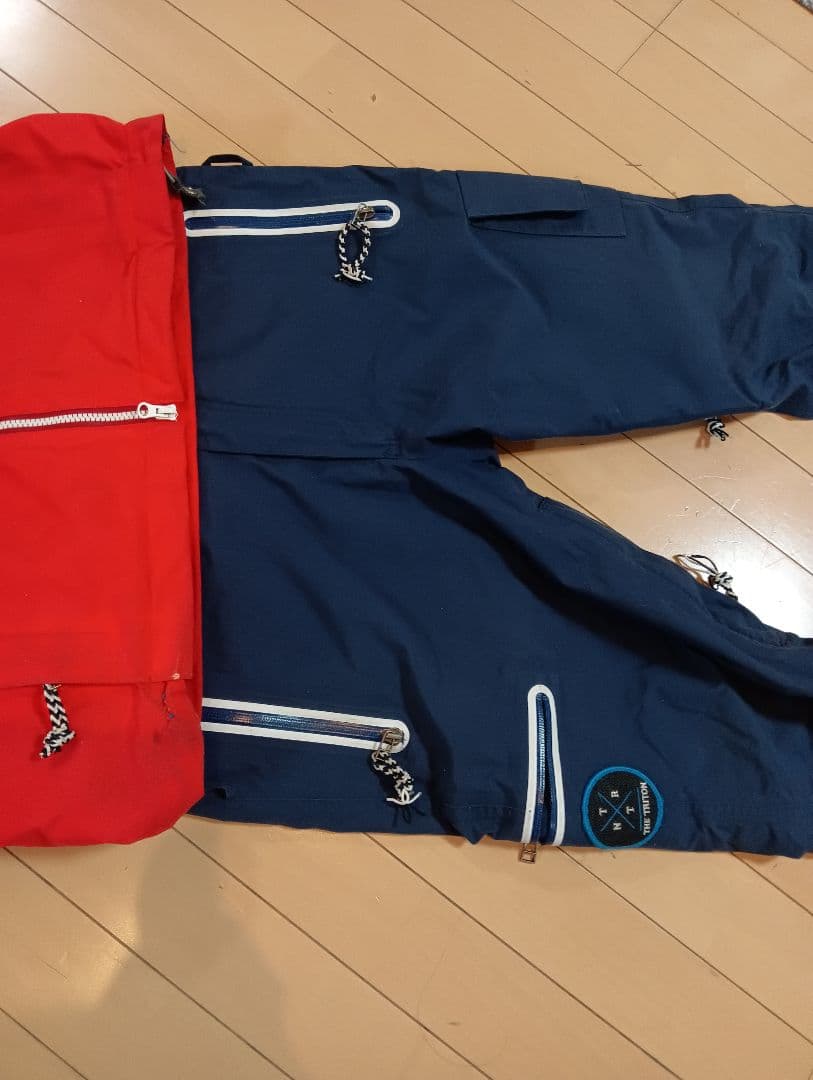 TRITONスノーボードLサイズ　トライトンGORE-TEX REWスノーボード