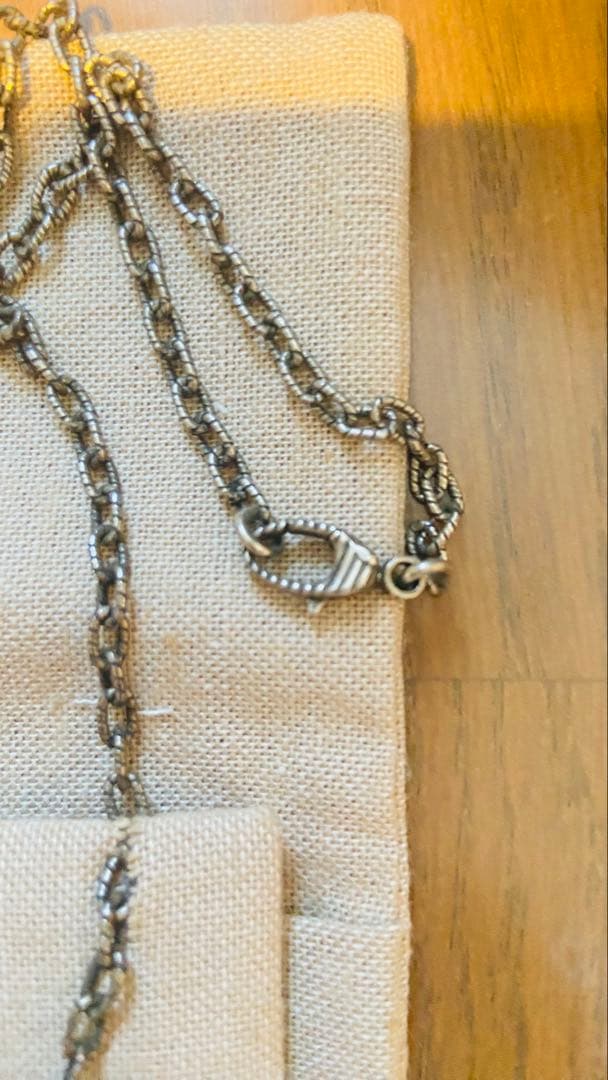 GUCCI ロゴペンダントネックレス