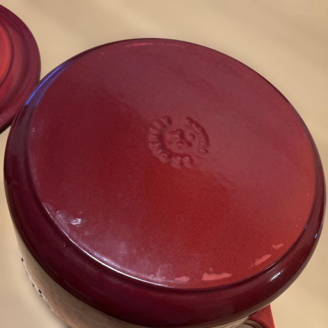 LE CREUSET 赤 両手鍋 24㎝蓋付き