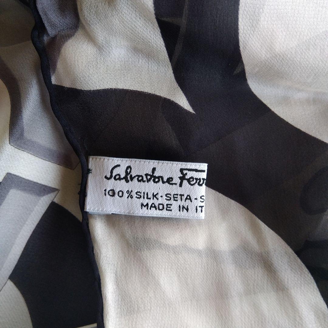Ferragamo　シルクシフォン　ストール　ガンチーニ