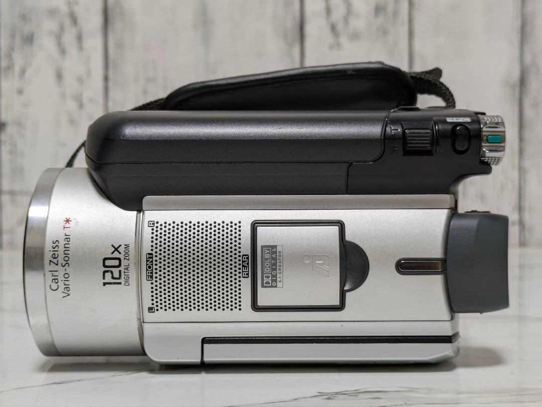 SONY　DCR-SR100