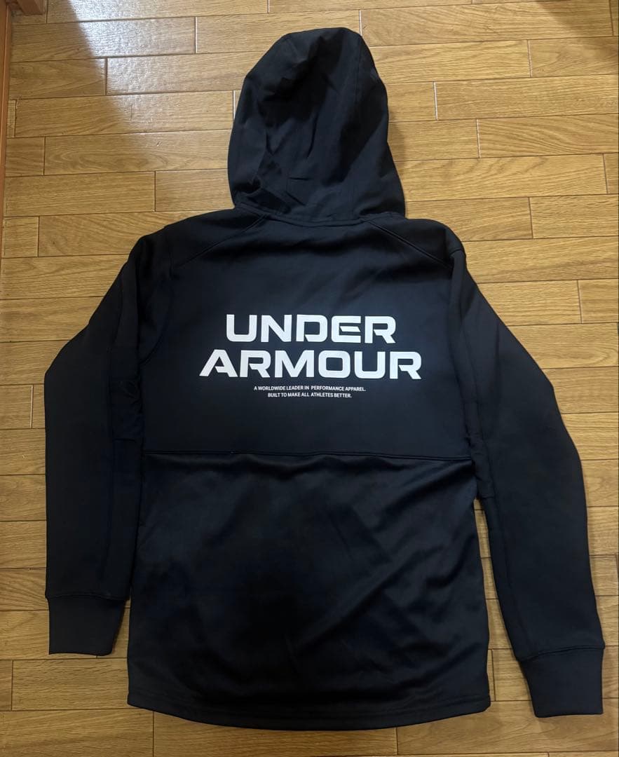 UNDER ARMOUR フード付きジャージ　セットアップ