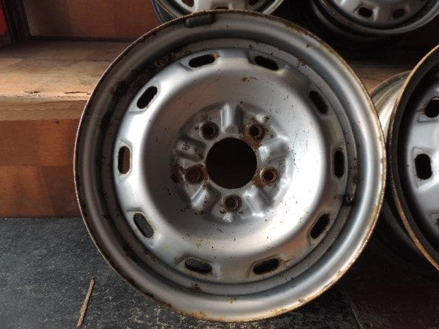 T225　15インチ　スチールホイール　4枚　15×6JJ　114.3×5