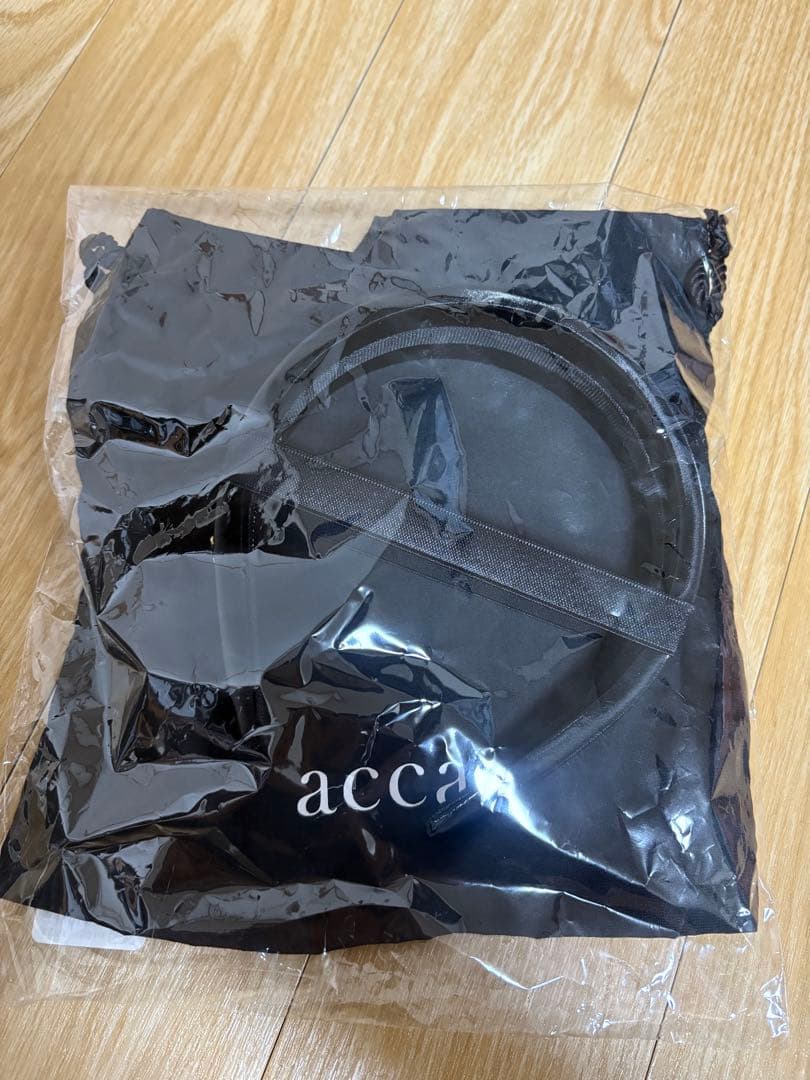 ★今週限定値下げ、送料込★新品未使用　袋付acca パルファブカチューシャ
