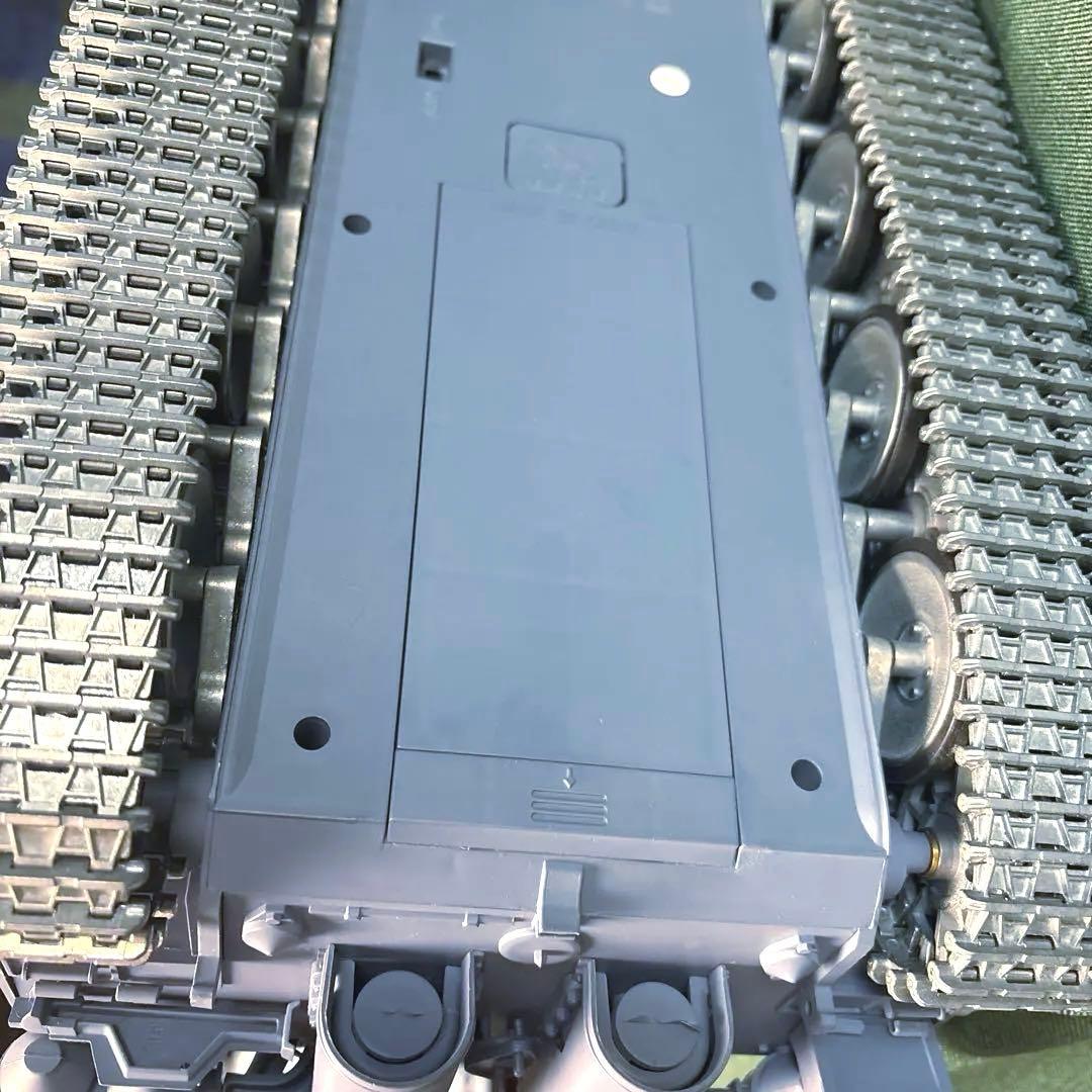 1/16ヘンロン戦車タイガーI型フルメタルギヤ車輪キャタピラ難あり