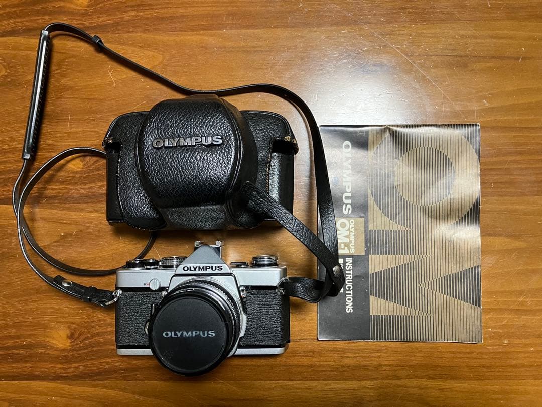 オリンパスOM1一眼レフカメラ、本体、説明書、レンズ、ケース他付　ジャンク品