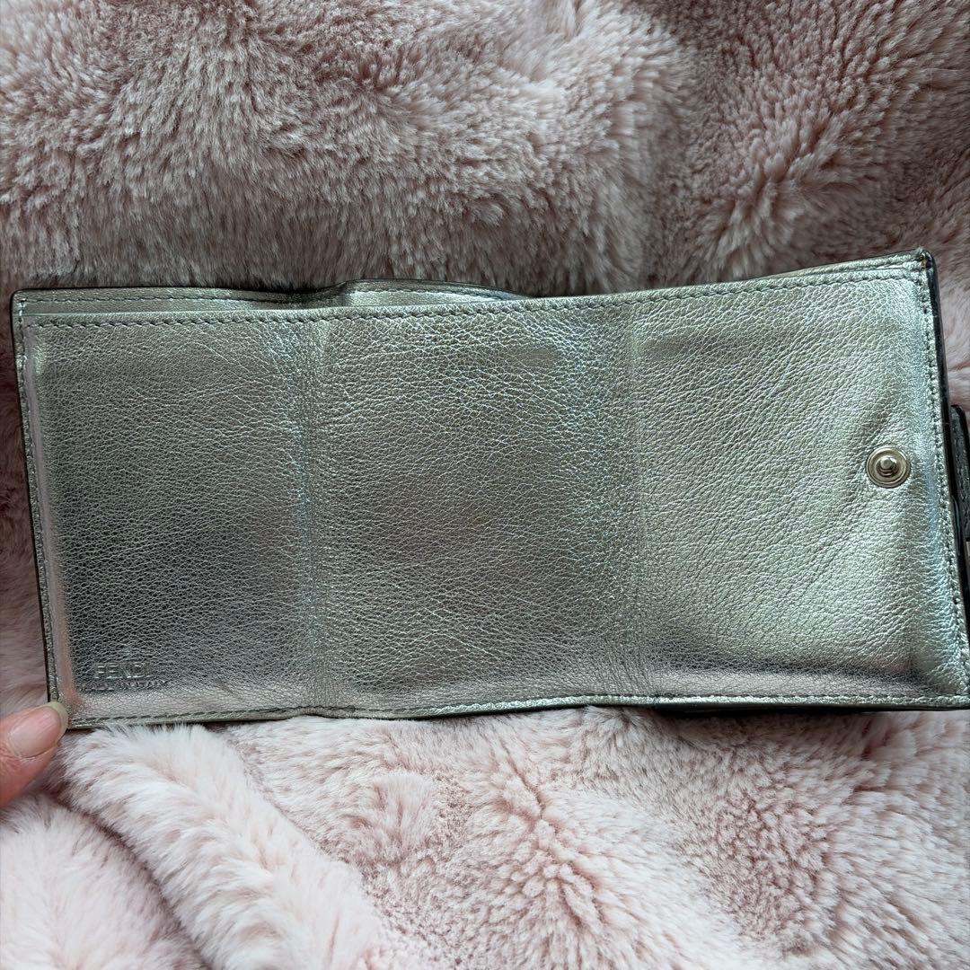 Fendi シルバー 三つ折り財布