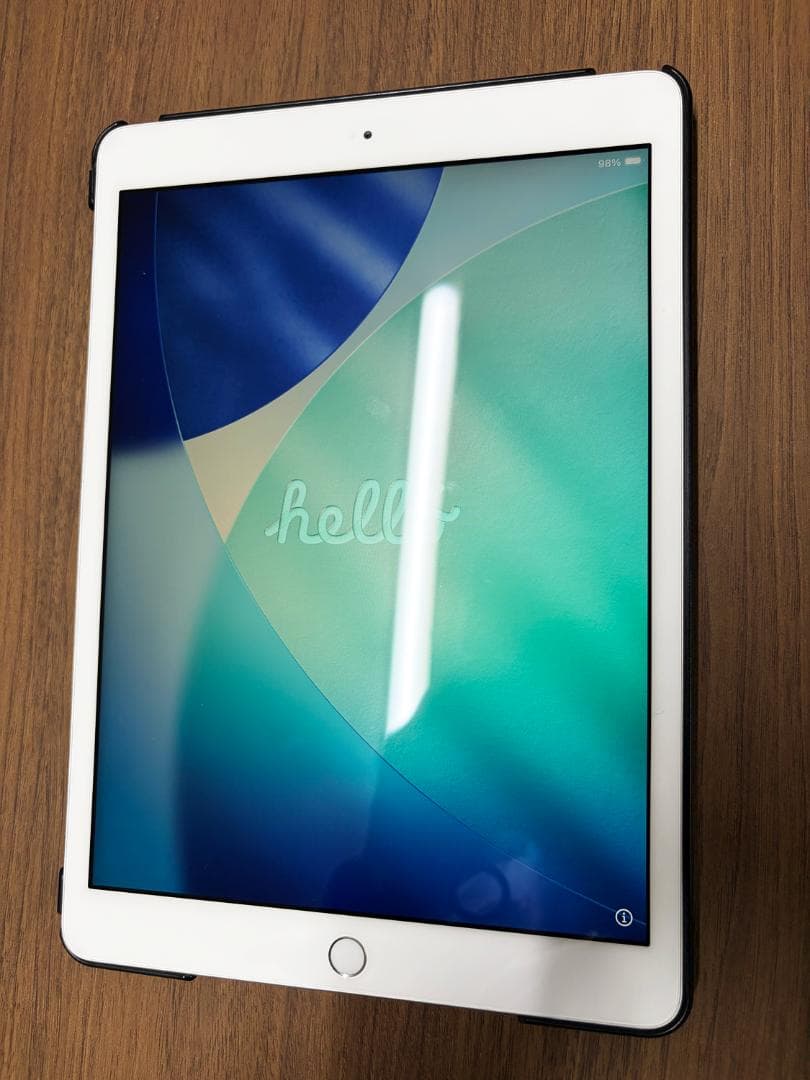 【4年間使用】iPad無印 第8世代 (A2270) Wi-Fi 32GB