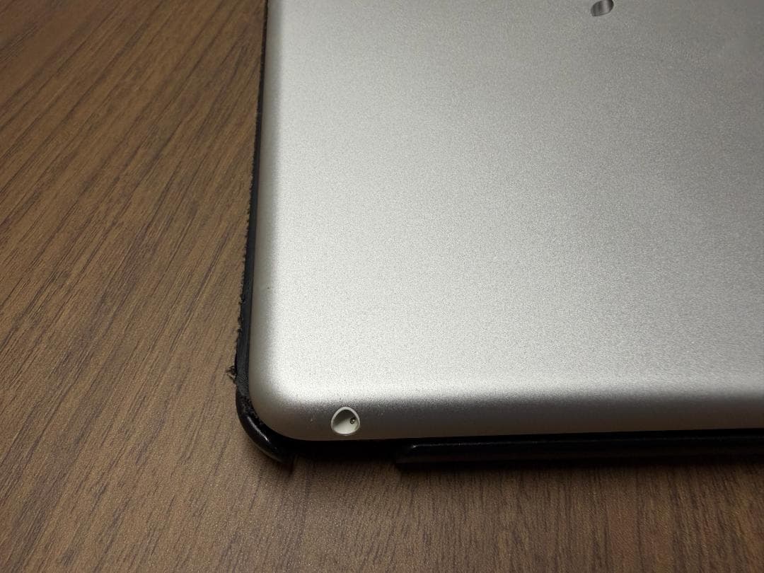 【4年間使用】iPad無印 第8世代 (A2270) Wi-Fi 32GB