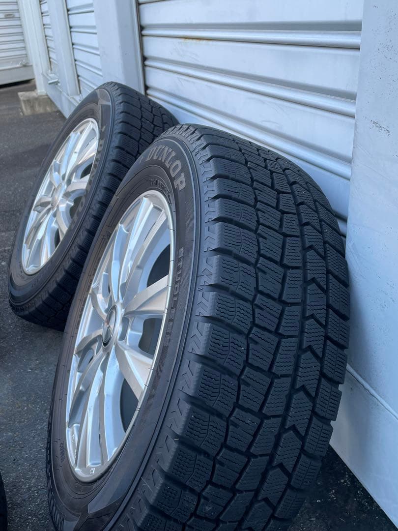 ☆ノア　ヴォクシー　スタッドレスタイヤ　195/65R15 2021年製☆