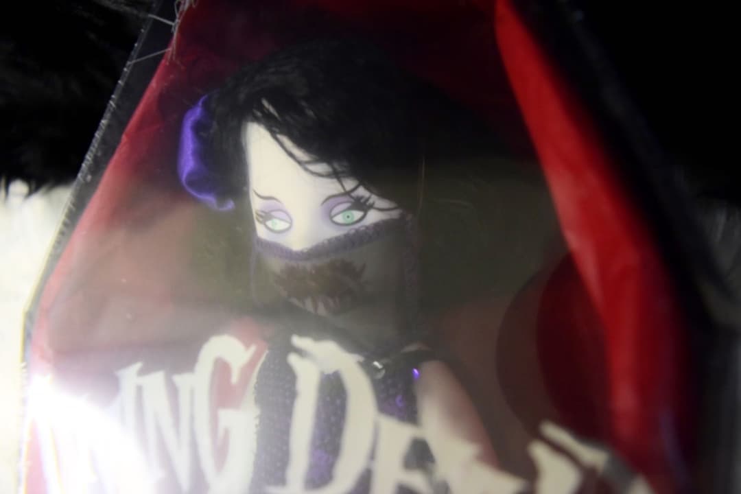 SF・ファンタジー・ホラー living dead dolls ella von terra