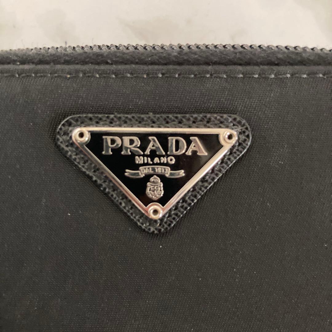 ✨祝日23日限定お値下げ✨PRADA 二つ折り財布 ブラック
