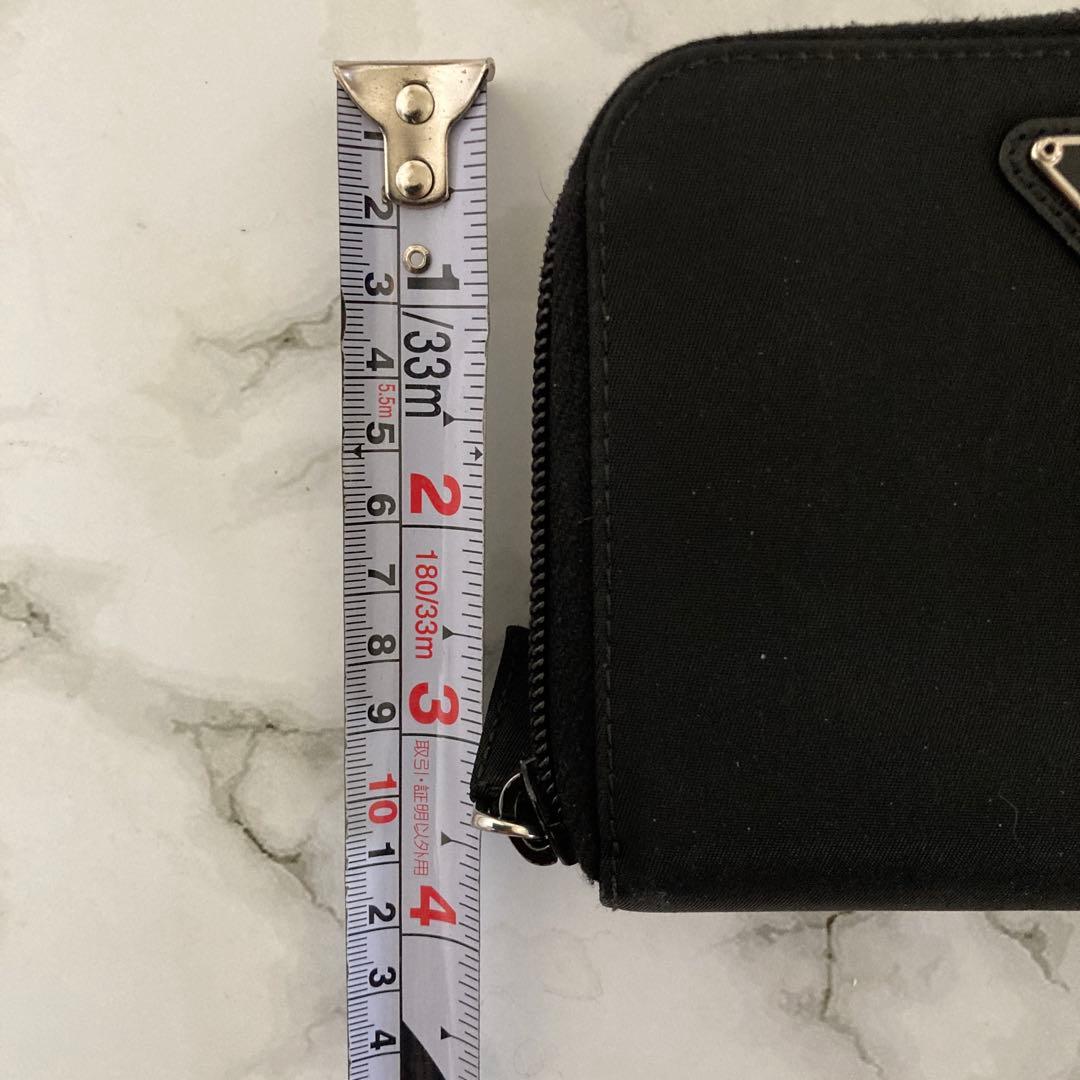✨祝日23日限定お値下げ✨PRADA 二つ折り財布 ブラック