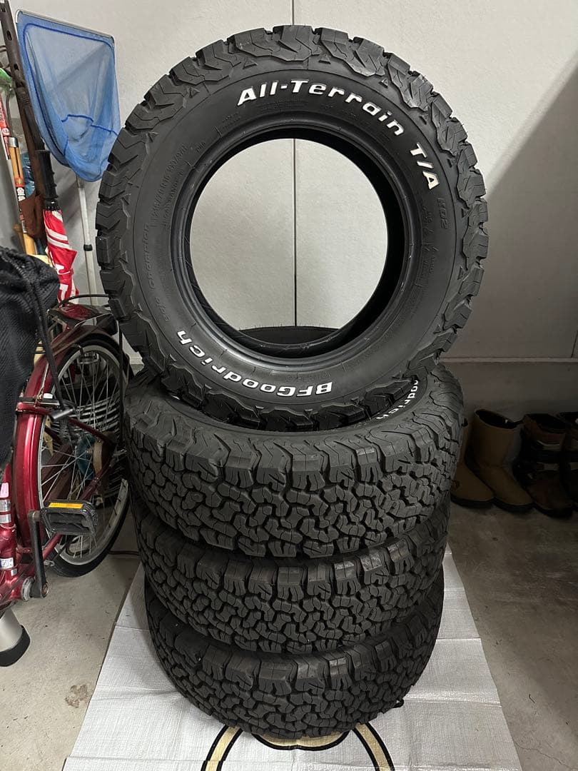 215/70R16 BFグッドリッチ タイヤ