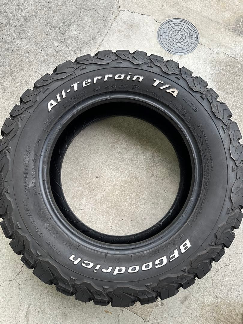 215/70R16 BFグッドリッチ タイヤ