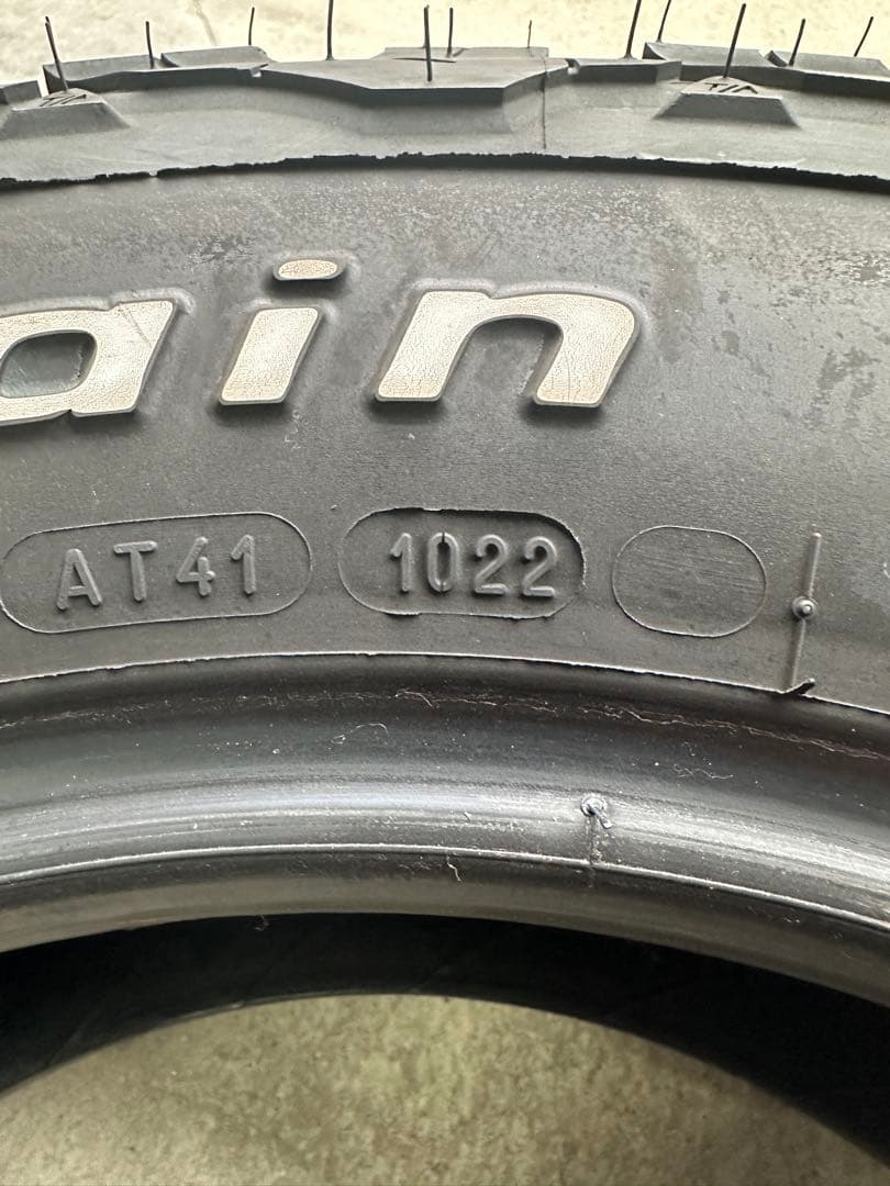 215/70R16 BFグッドリッチ タイヤ