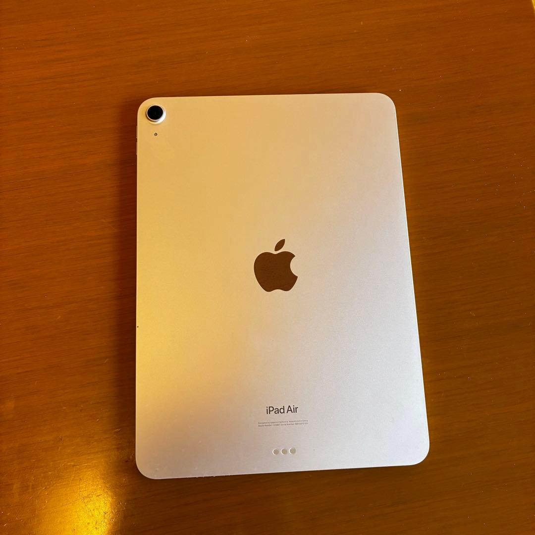 ジャンク品、画面割れあり、iPad Air (第5世代) 256GB シルバー