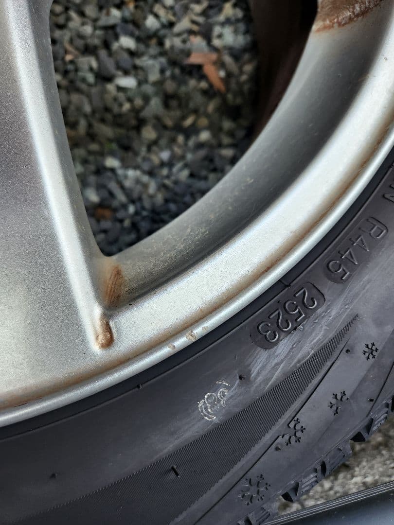 「まき」215/50R17 スタッドレスタイヤ ホイール付き
