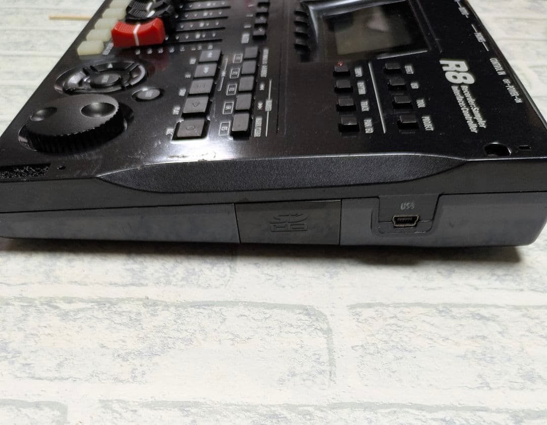ZOOM R8 マルチトラックレコーダー　訳あり品