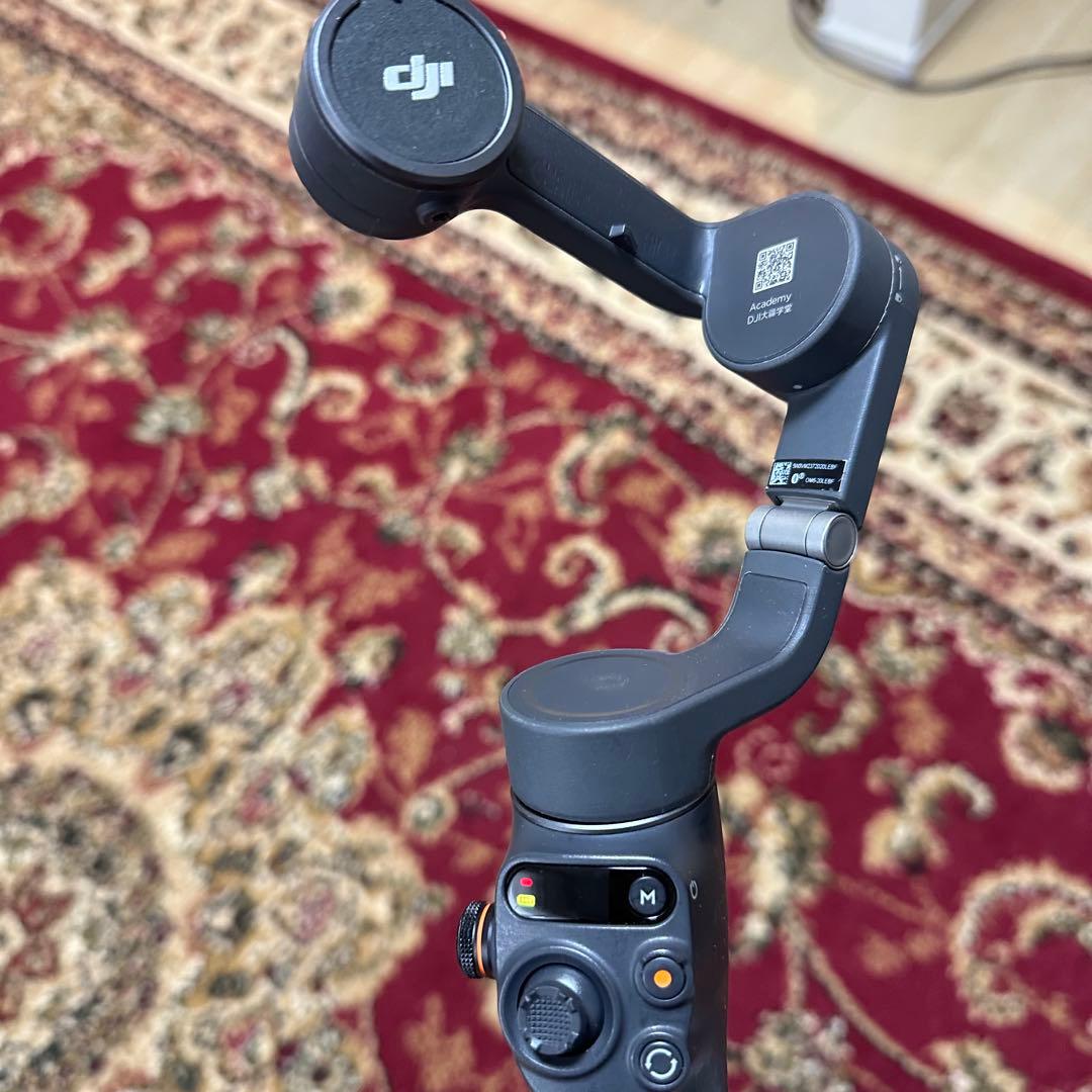 Osmo Mobile 6 DJI オズモモバイル オズモジンバルスタビライザー