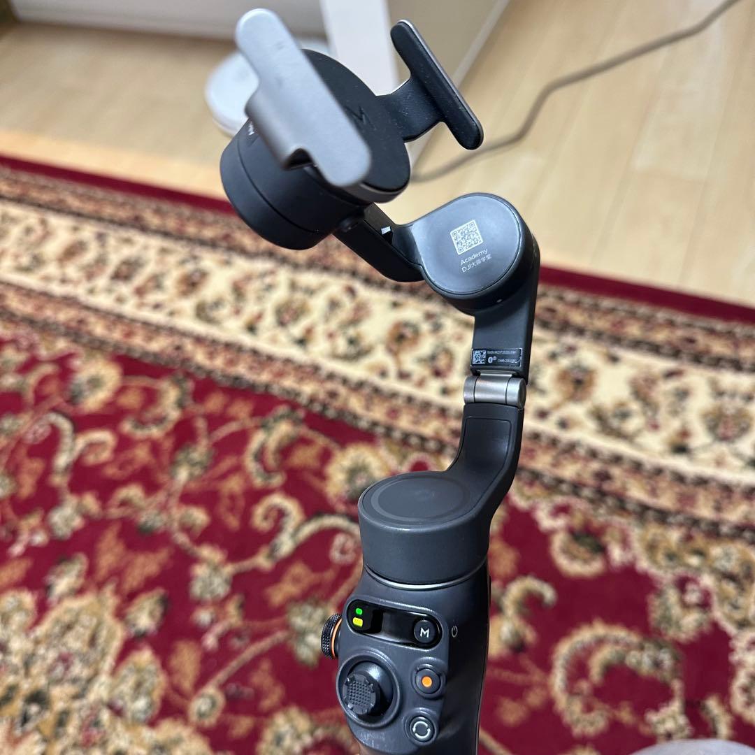 Osmo Mobile 6 DJI オズモモバイル オズモジンバルスタビライザー