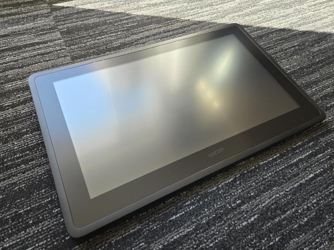 液タブ・ペンタブ Wacom Cintiq 22 DTK2260K1D