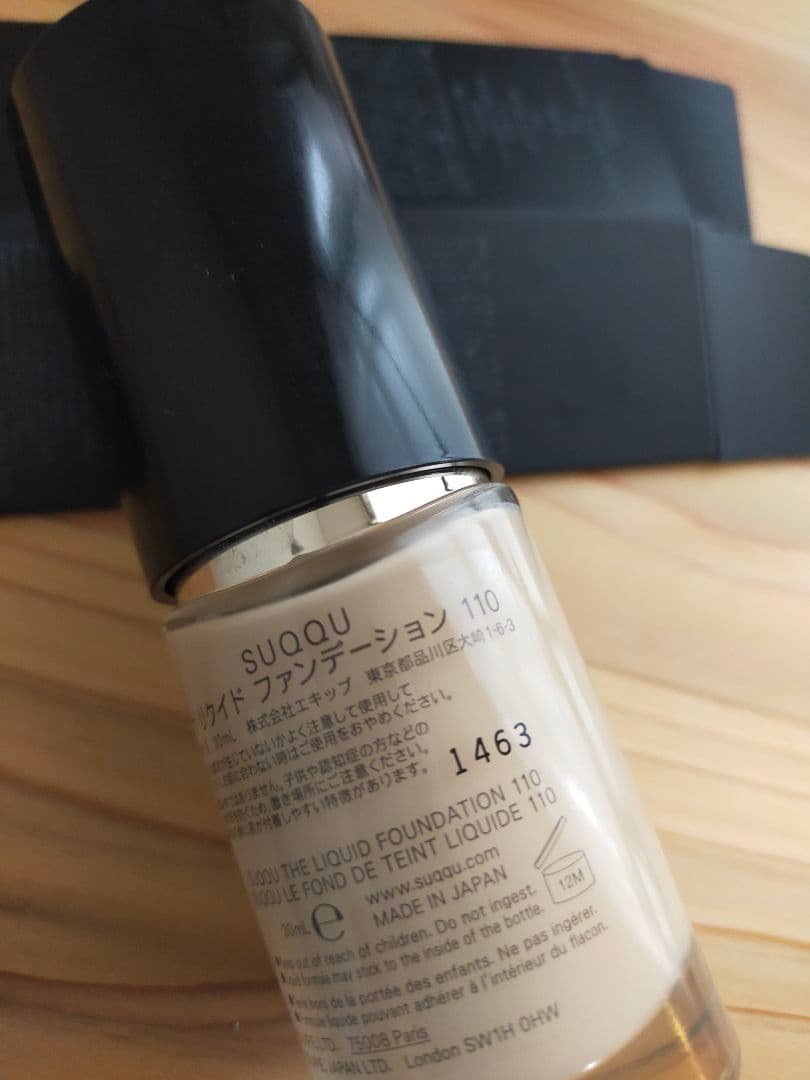 11,000円⤵6200円未使用に近い　SUQQUザ リクイドファンデ 110