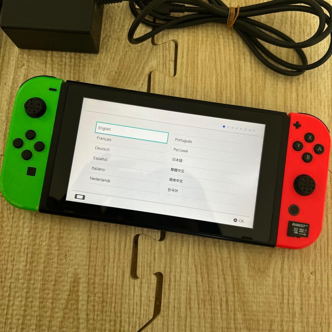 Nintendo Switch 本体 赤/緑 Joy-Con 付属品付き