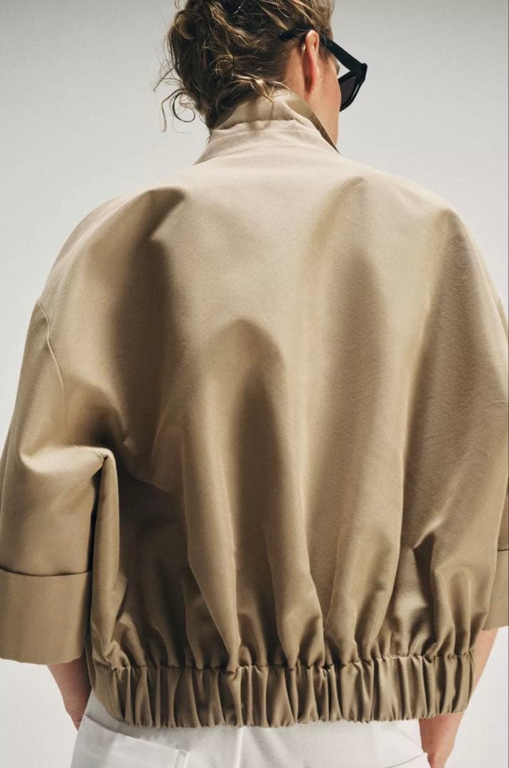 【完売品】ZARA ショート丈ショートスリーブトレンチコート XS 新品タグつき