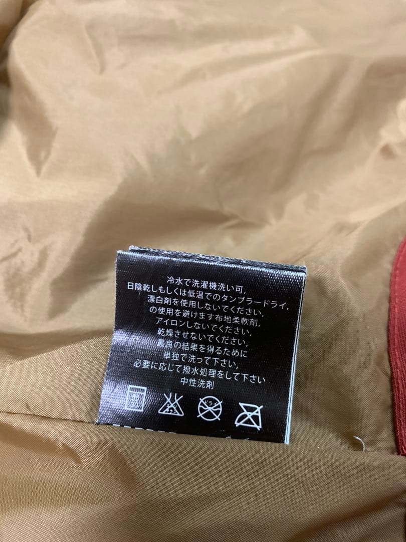 686 シックスエイトシックス　スノーボードウエア　メンズMサイズ　男女兼用