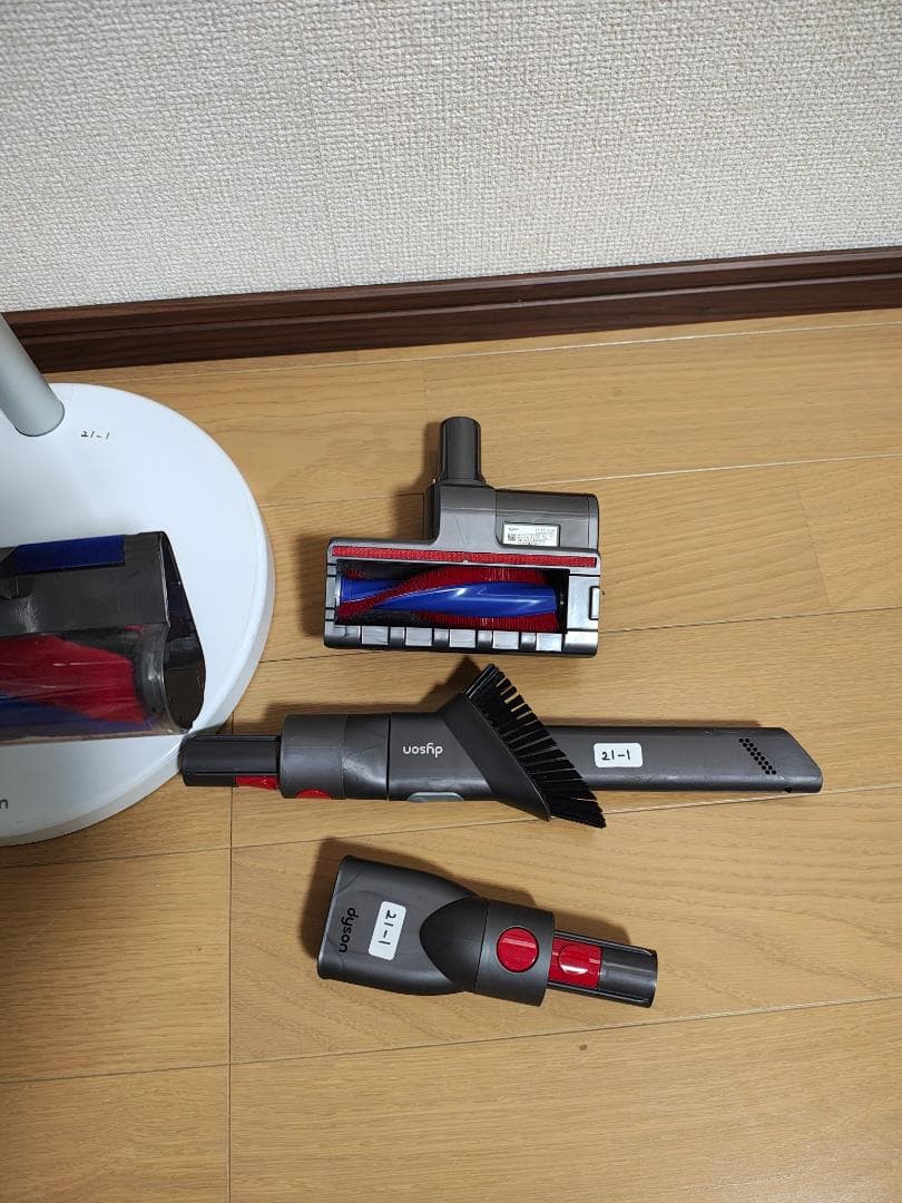 ダイソン★Micro 1.5kg★SV21★バッテリー新品と同等★スタンド付★1