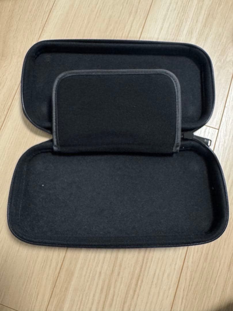 【超美品】Nintendo Switch 本体　箱＆付属品＆ケース付き