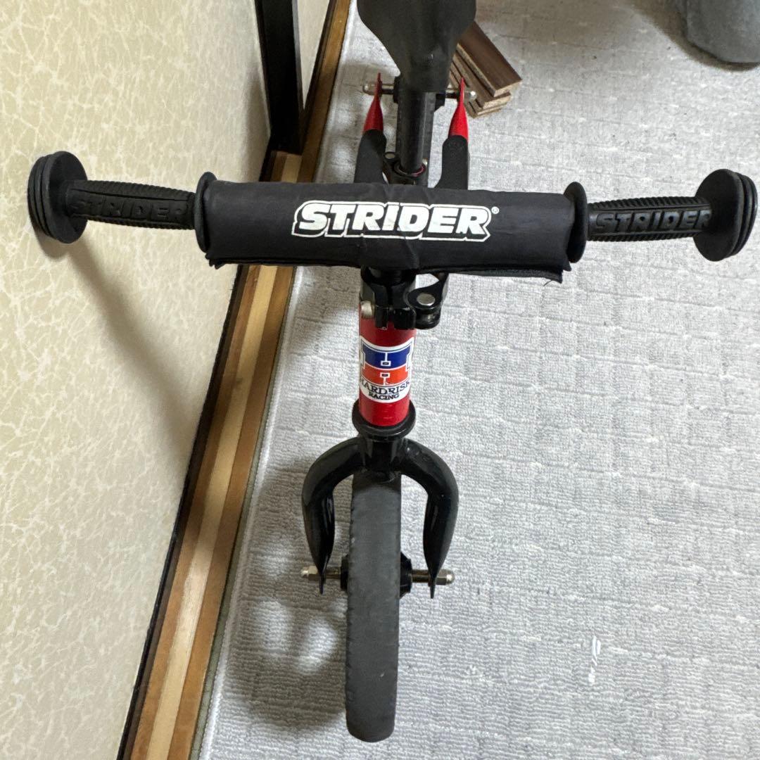 B209 ストライダー 赤 STRIDER バランスバイク 赤 12インチ