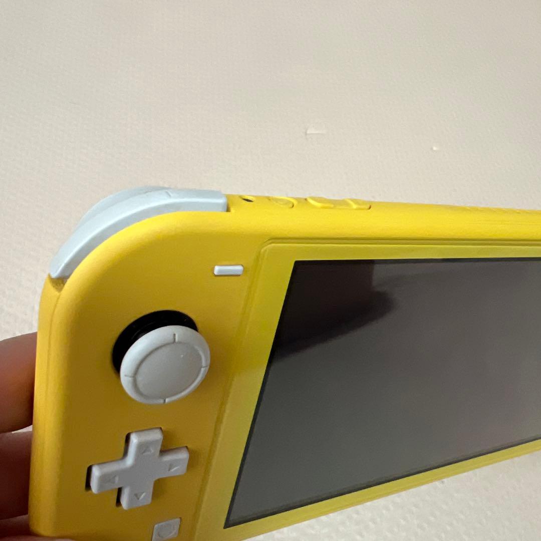 Switch lite スイッチライト　イエロー