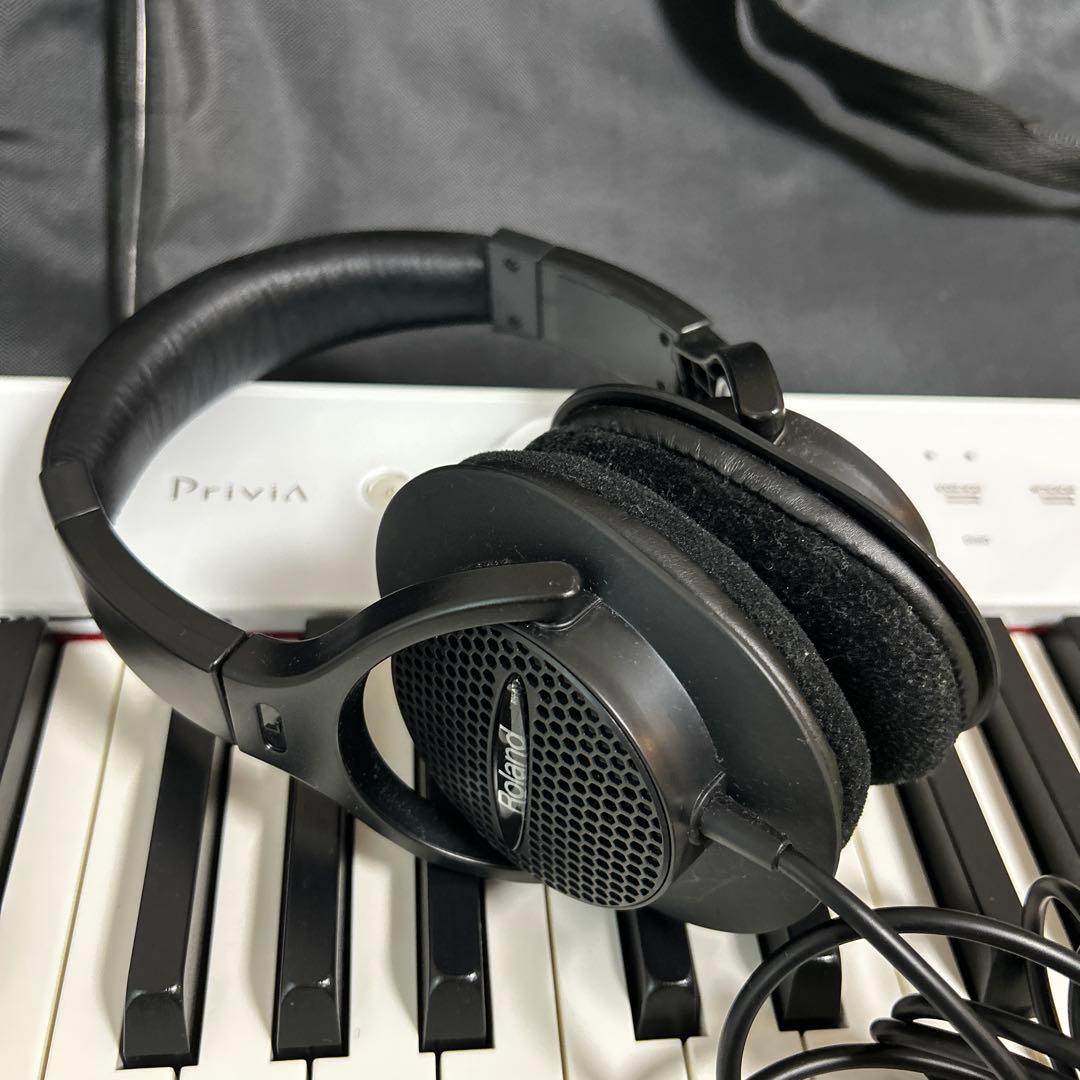 【YK様】電子ピアノ、CASIO、Privia、px-s1100、付属品あり