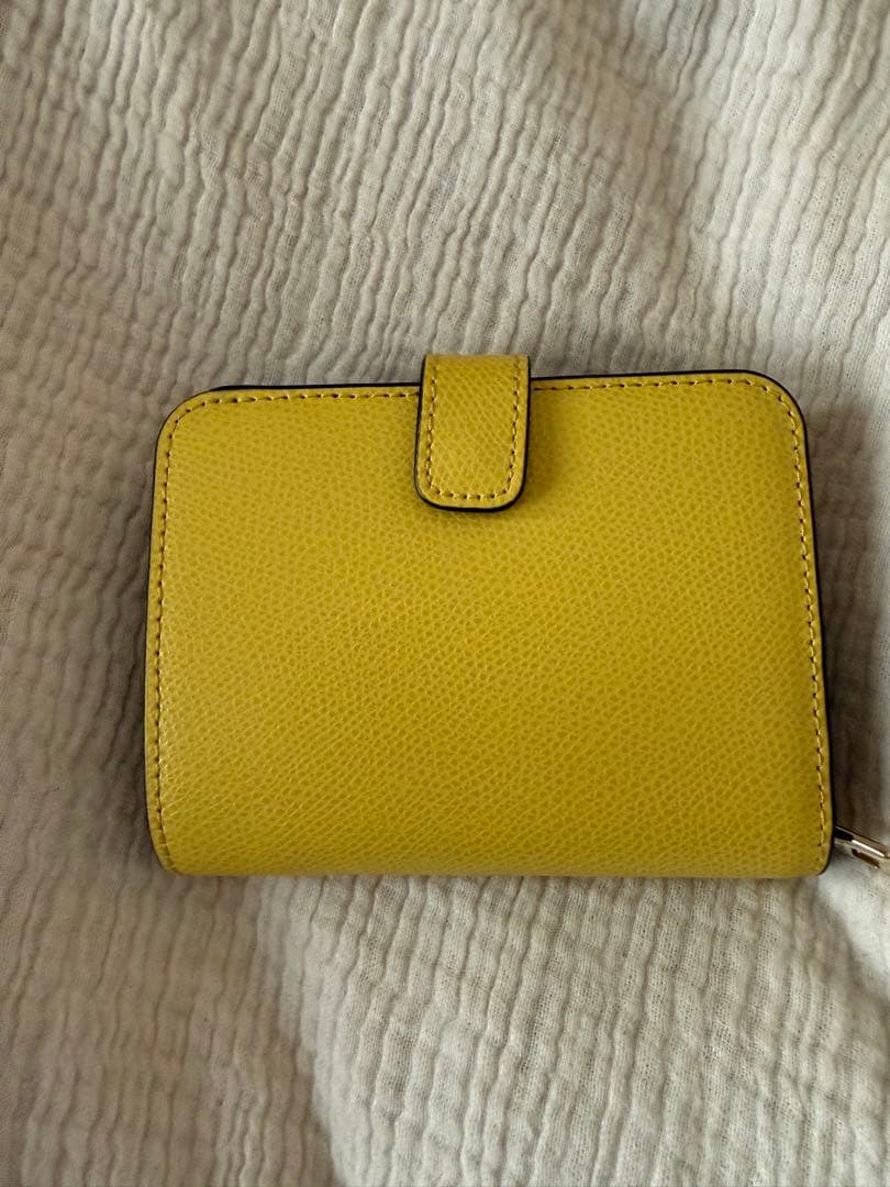 FURLA イエロー 二つ折り財布