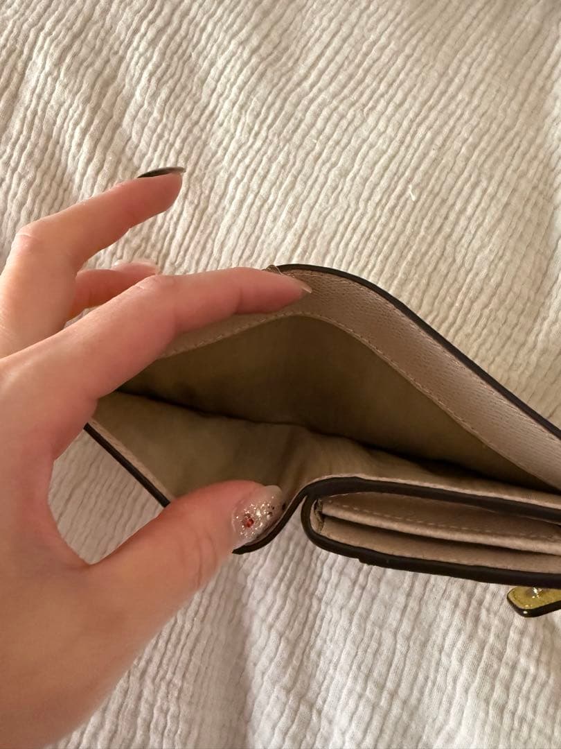 FURLA イエロー 二つ折り財布