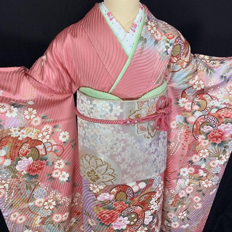 602z34☆振袖 小柄な方にも 古典柄 ピンク☆美品 成人式 結婚式 十三参り