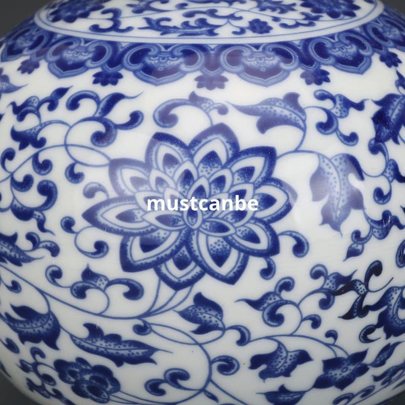 大清乾隆青纏枝紋石榴瓶 景徳鎮 陶磁器 装飾品 現代工芸品 美術品 置物