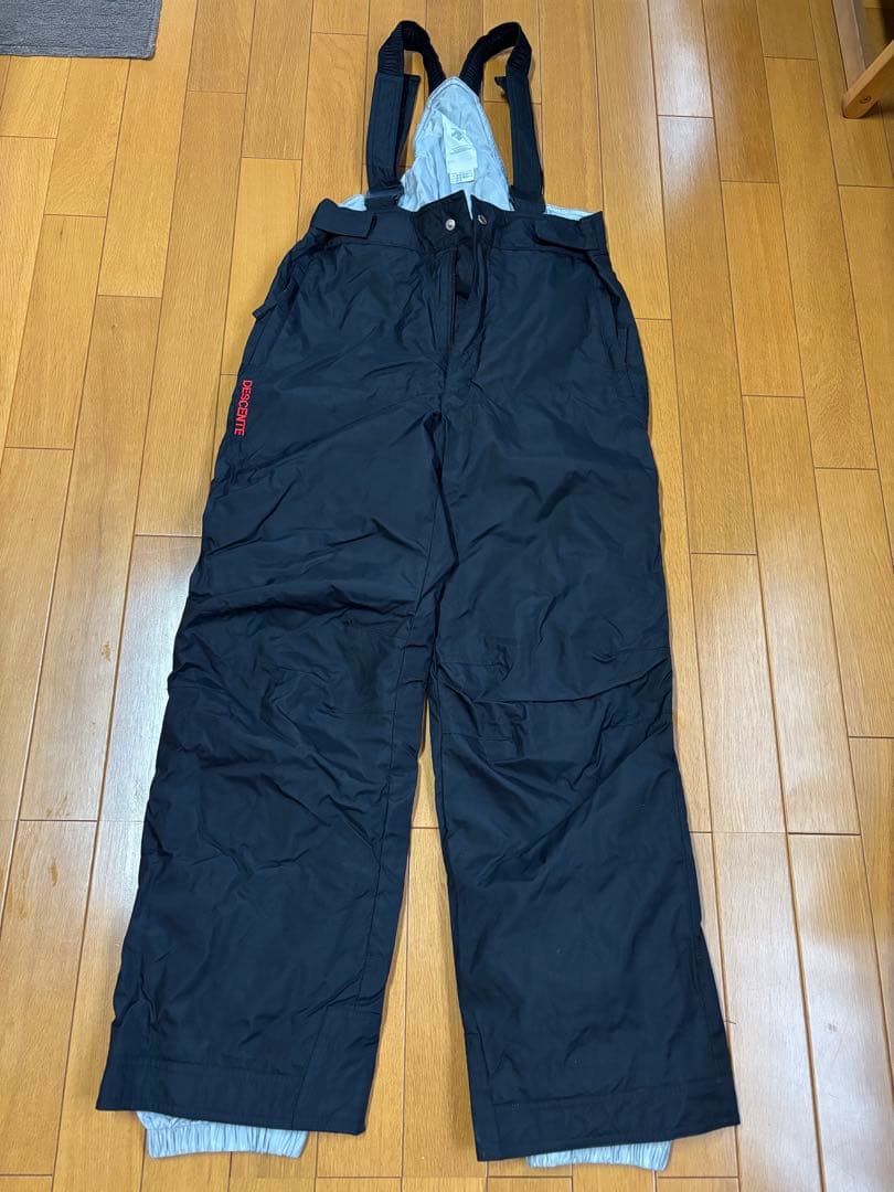 DESCENTE 子ども用スキーウェア 上下セット　160サイズ　男女兼用