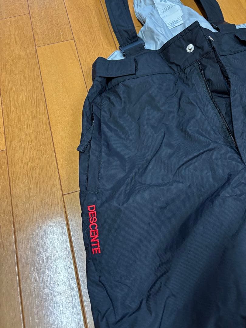 DESCENTE 子ども用スキーウェア 上下セット　160サイズ　男女兼用
