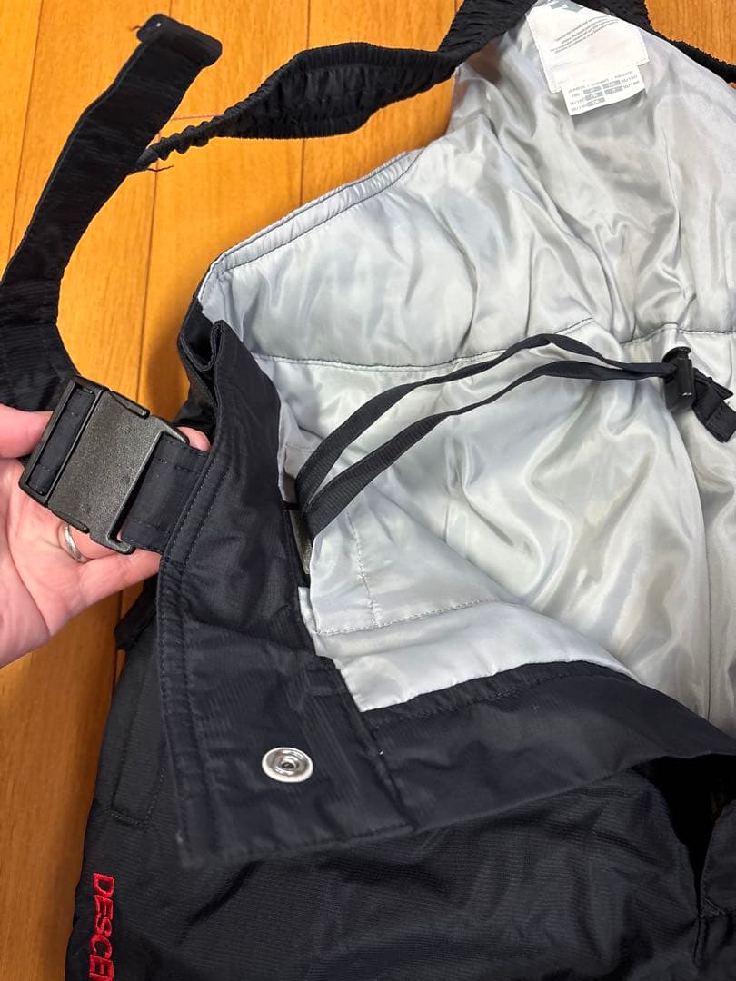 DESCENTE 子ども用スキーウェア 上下セット　160サイズ　男女兼用