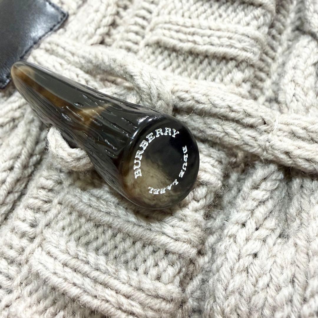 ✨美品✨バーバリーブルーレーベル　ダッフルニットカーディガン　フード　ケーブル編