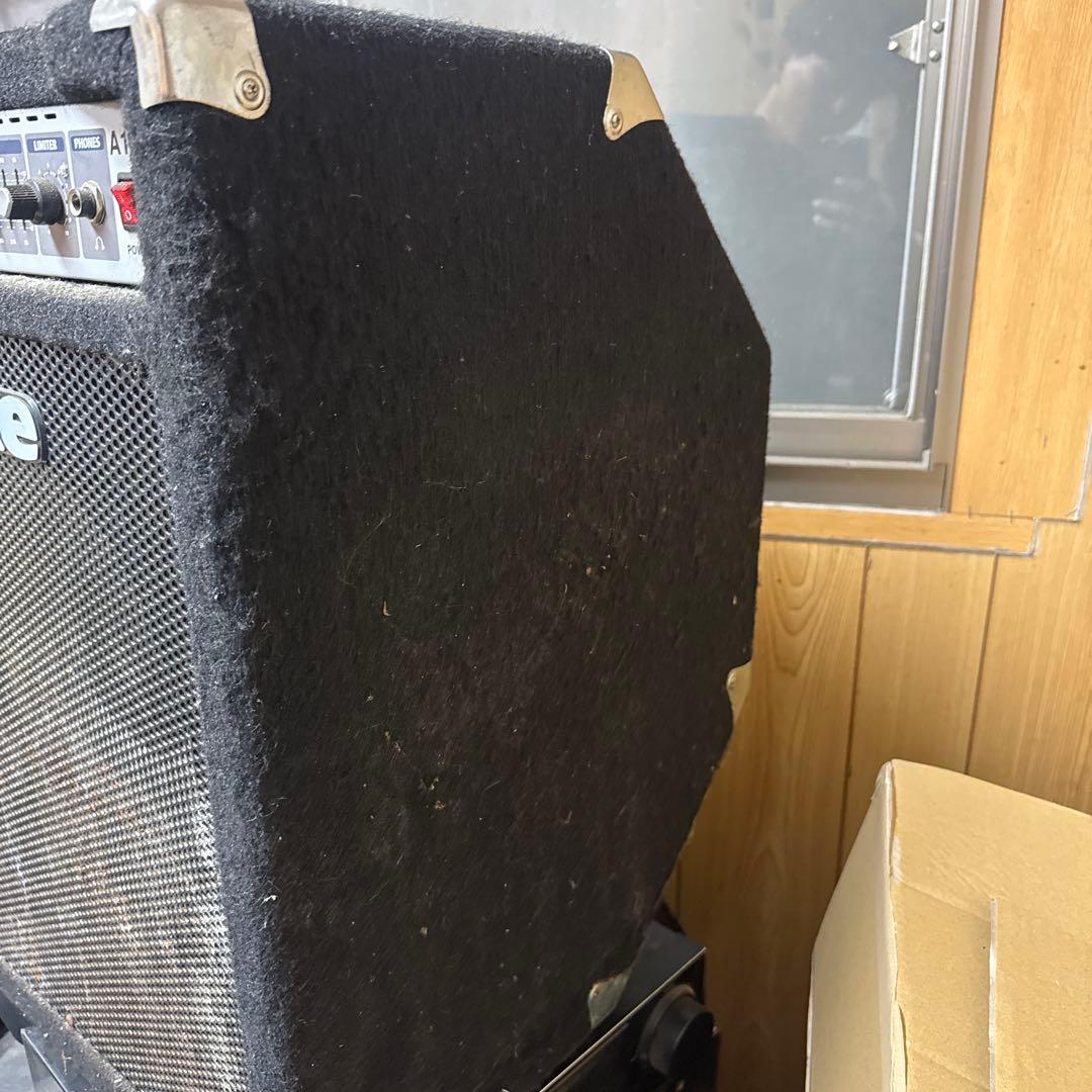 Hartke A100 ベース用アンプ