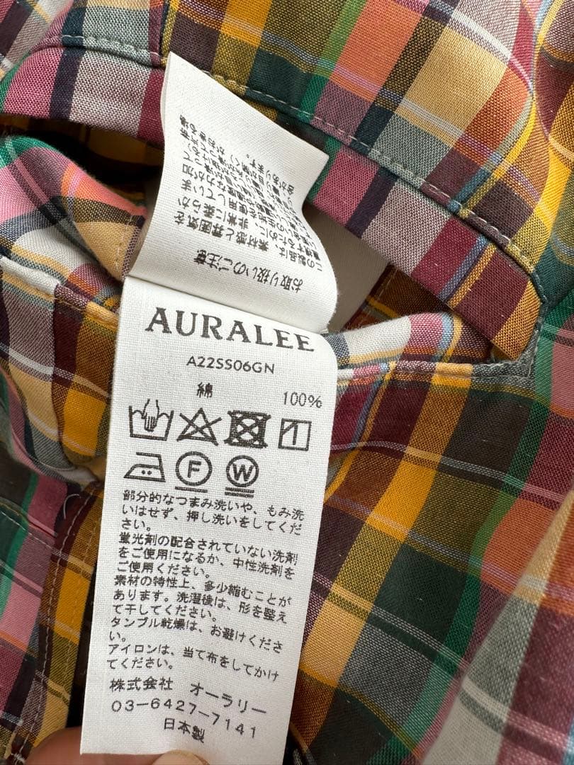美品AURALEEマドラスチェックスカート